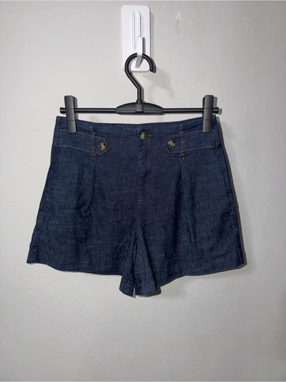 Evereve Josi A Line Short Size 25